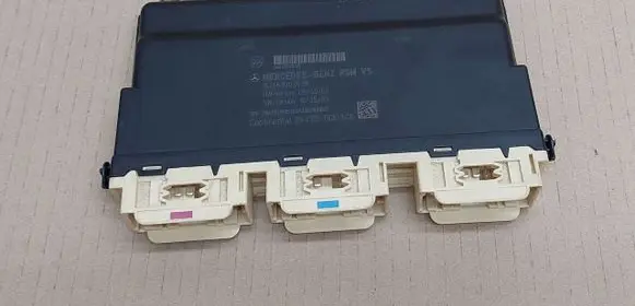 Mercedes-Benz A W176 Seat control module A2468200526
