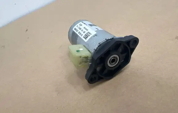 Porsche Cayenne (9Y0 9Y3) Seat control module P12445303BA 0383739