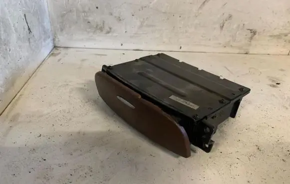 Hyundai Santa Fe Car ashtray K6C16