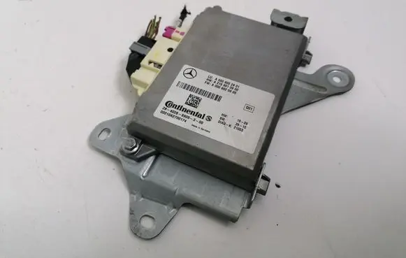 Mercedes-Benz E W212 Other control units/modules A0009002901