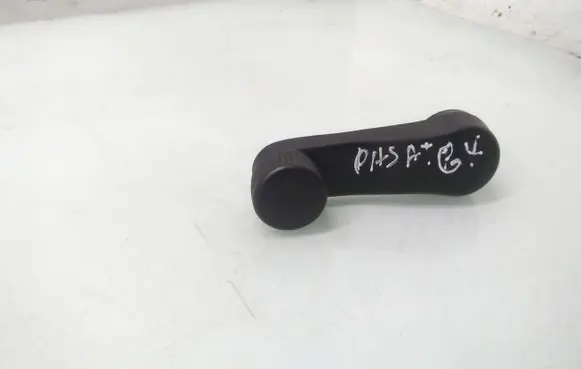 Volkswagen PASSAT B4 Rear door window winding handle 3A0837581