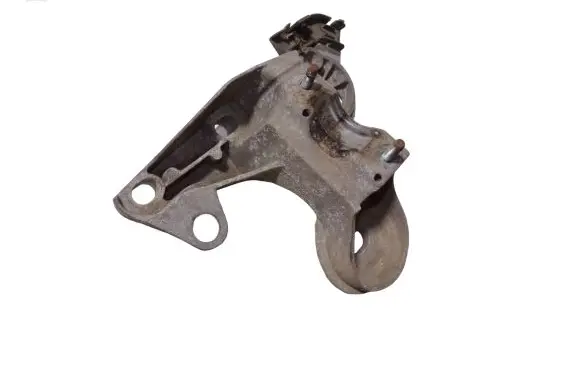 Audi A6 S6 C5 4B Engine mounting bracket 8E0199352D