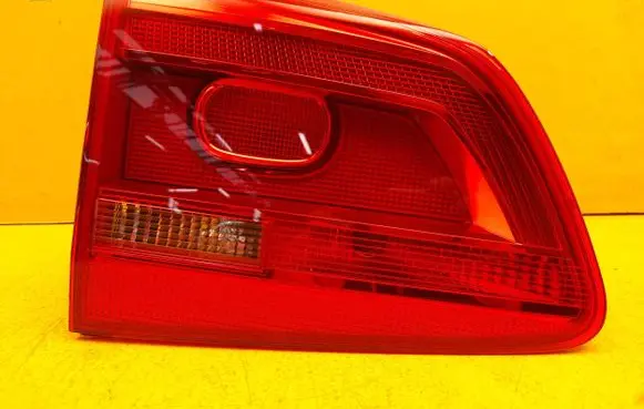 Volkswagen Cross Touran I Rear/tail lights