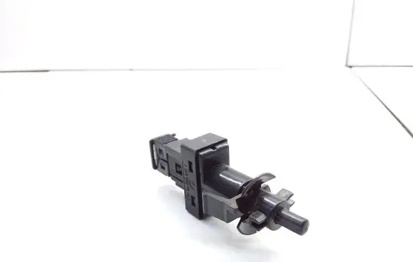 Mercedes-Benz C W204 Clutch pedal sensor A0065451014