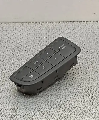 Fiat Grande Punto Headlight level height control switch B569