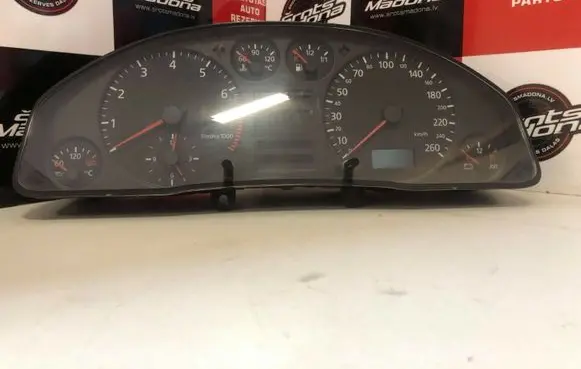 Audi A6 S6 C5 4B Speedometer (instrument cluster) 4B0919860F