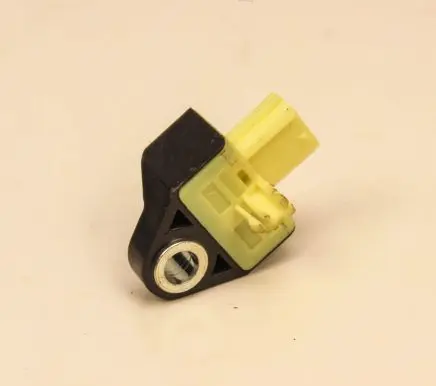 Toyota Camry Airbag deployment crash/impact sensor 8983106110