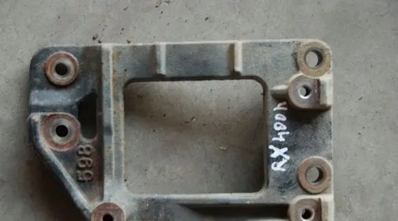 Lexus RX 330 - 350 - 400H A/C compressor mount bracket 246260598
