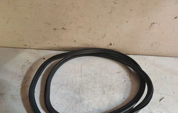 Audi A4 S4 B8 8K Rear door rubber seal (on body) 8K9833721