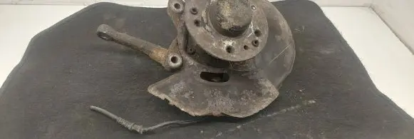 Mercedes-Benz E W124 Front wheel hub spindle knuckle
