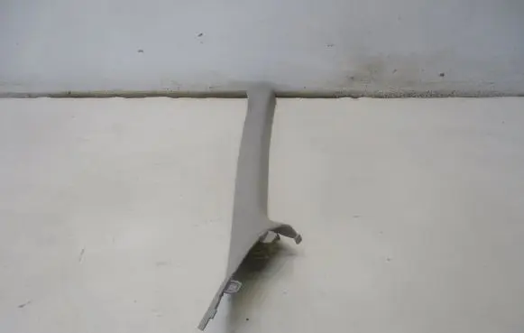 Renault Trafic III (X82) (A) pillar trim