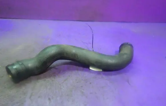 Audi A4 S4 B5 8D Intercooler hose/pipe 8D0145844A