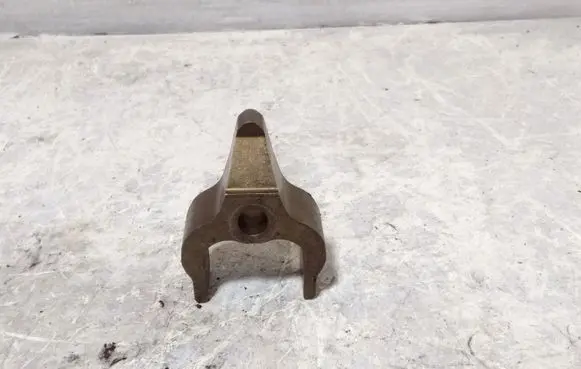 BMW 5 F10 F11 Fuel Injector clamp holder