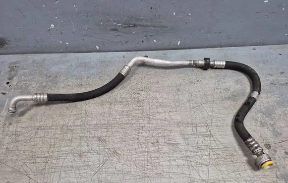 Mercedes-Benz E W211 Air conditioning (A/C) pipe/hose A2118300515