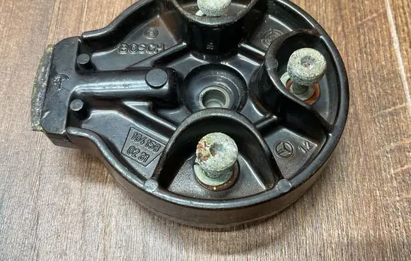 Mercedes-Benz SL R129 Spark distributor 1041580231 1234332427