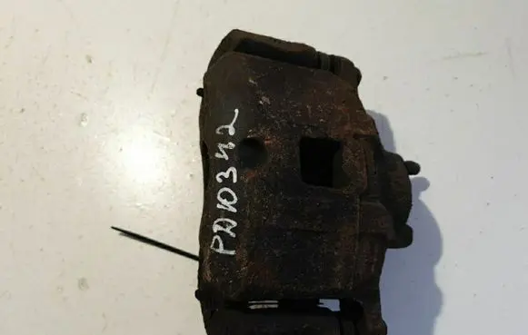 Front brake caliper