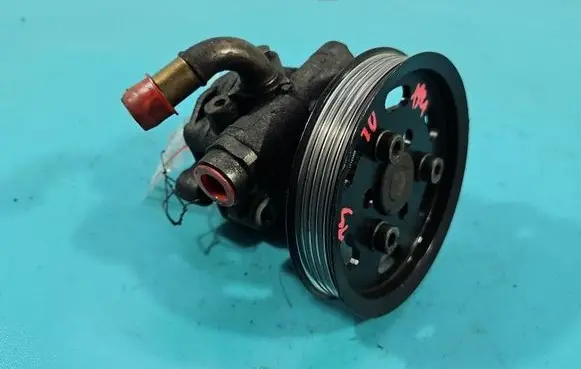 Volkswagen PASSAT B5.5 Power steering pump IMPRK1520194