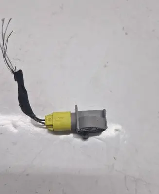 Mercedes-Benz C W204 Airbag deployment crash/impact sensor A2048201985 04896011AB