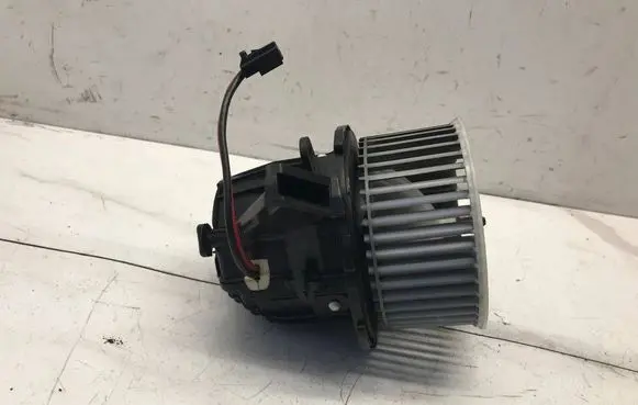Audi A5 8T 8F Heater fan/blower 