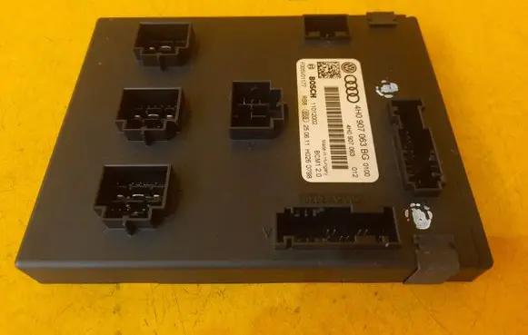 Audi A8 S8 D4 4H Comfort/convenience module 4H0907063BG