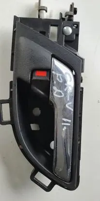 Honda CR-V Front door interior handle