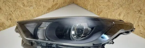 Toyota Yaris XP210 Headlight/headlamp 29000731
