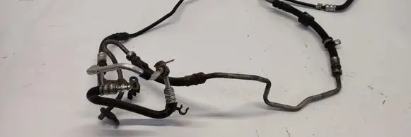 Volvo XC70 Power steering hose/pipe/line 32180864