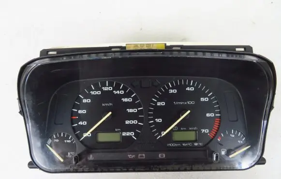 Volkswagen Golf III Speedometer (instrument cluster) 6160554001 1H6919033F