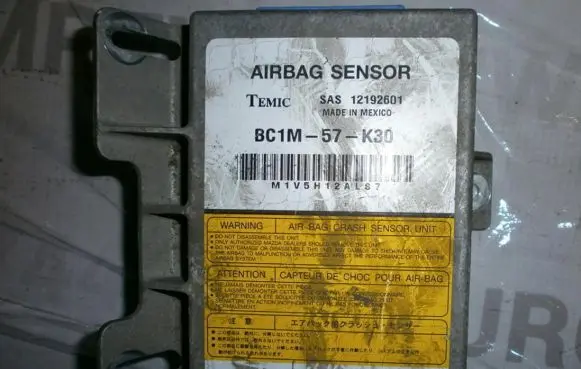 Mazda 323 F Airbag control unit/module BC1M57K30 12192601