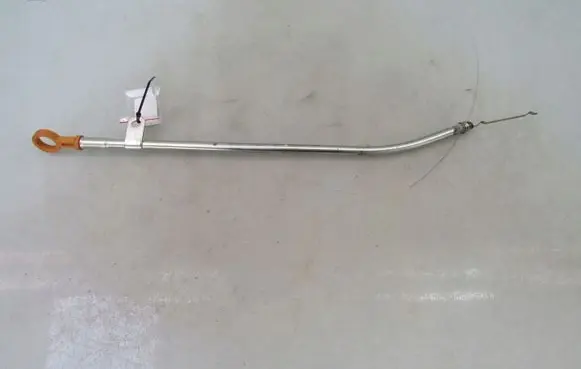 Nissan X-Trail T33 Oil level dip stick XTRAIL