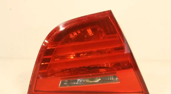 BMW 3 E90 E91 Rear/tail lights 7154155