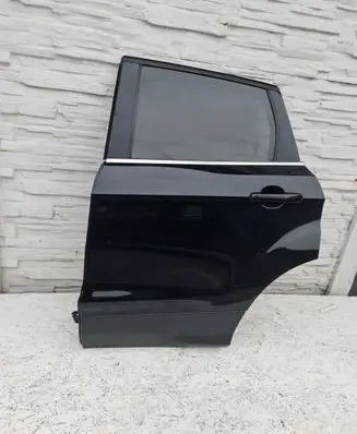 Ford Kuga II Rear door