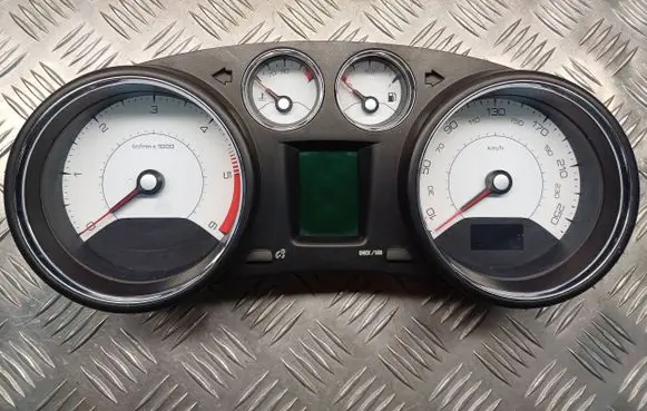 Peugeot 308cc Speedometer (instrument cluster) 503001556230