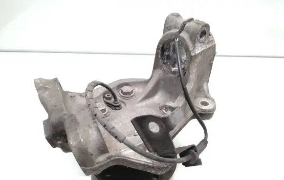 BMW 1 E81 E87 Front wheel hub spindle knuckle 6764444 31216764444