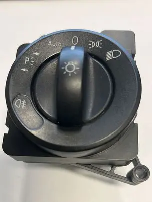 Mercedes-Benz Sprinter W906 Light switch 9065450604