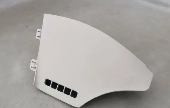Nissan Leaf I (ZE0) Panel trim 681353NA0A
