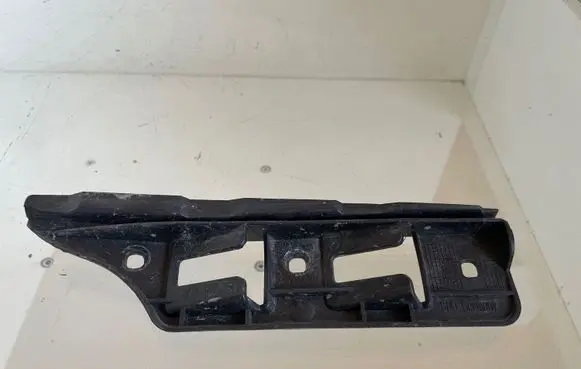 Volkswagen Golf V Front bumper mounting bracket 1K0807184