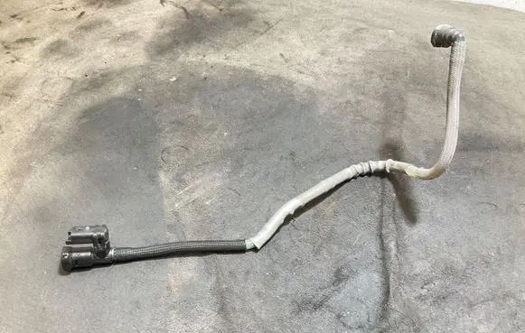 Fuel main line pipe