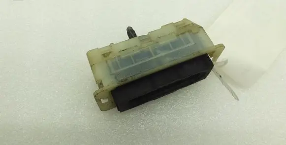 Peugeot 5008 II Radiator mount bracket 9800613580