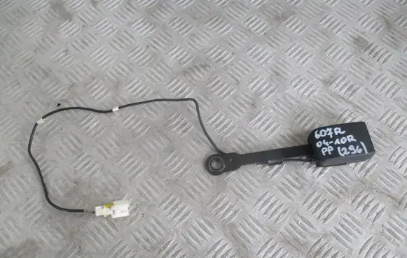 Peugeot 607 Front seatbelt buckle
