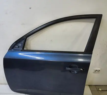 KIA Ceed Front door