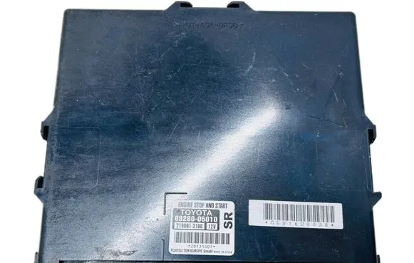 Toyota Avensis T270 Start/Stop control module 8926005010