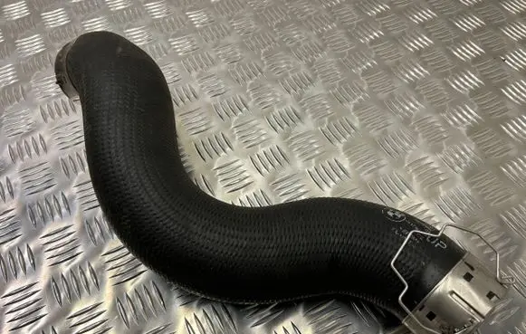 BMW 2 G42 Intercooler hose/pipe 8572856