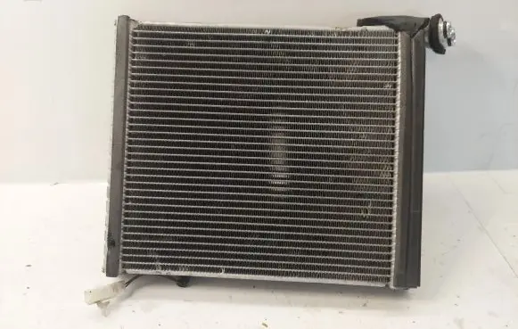 Toyota Avensis T270 Air conditioning (A/C) radiator (interior) 8850102201