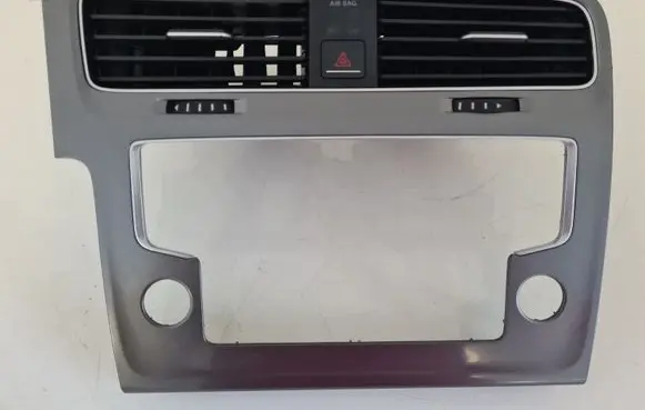 Volkswagen Golf VII Dash center air vent grill 5G1819728 5G1819743