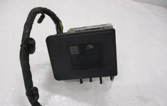Peugeot 208 ABS Pump 10091539453 10062530011 28515397063