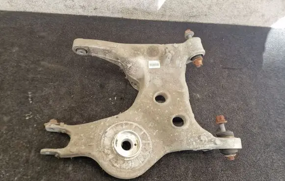 Land Rover Discovery 5 Rear upper control arm/wishbone JPLA5B531AA
