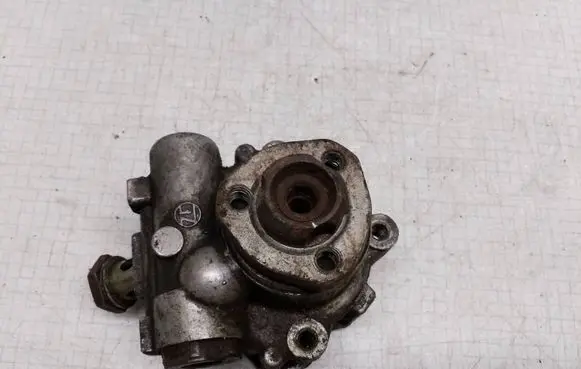 Nissan Primera Power steering pump 7691974123K 044145157AX