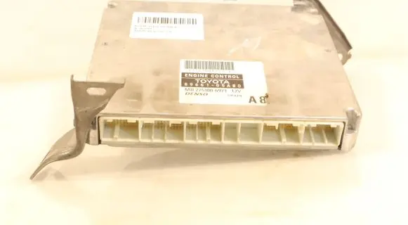 Toyota Avensis T250 Engine control unit/module ECU 8966105A80