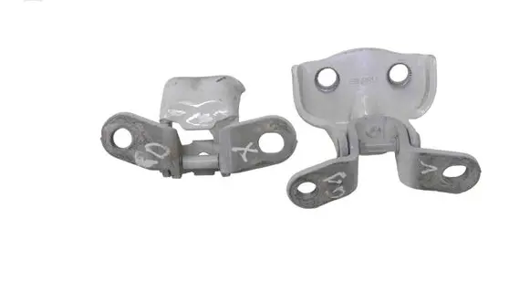 Hyundai Santa Fe Rear door upper hinge